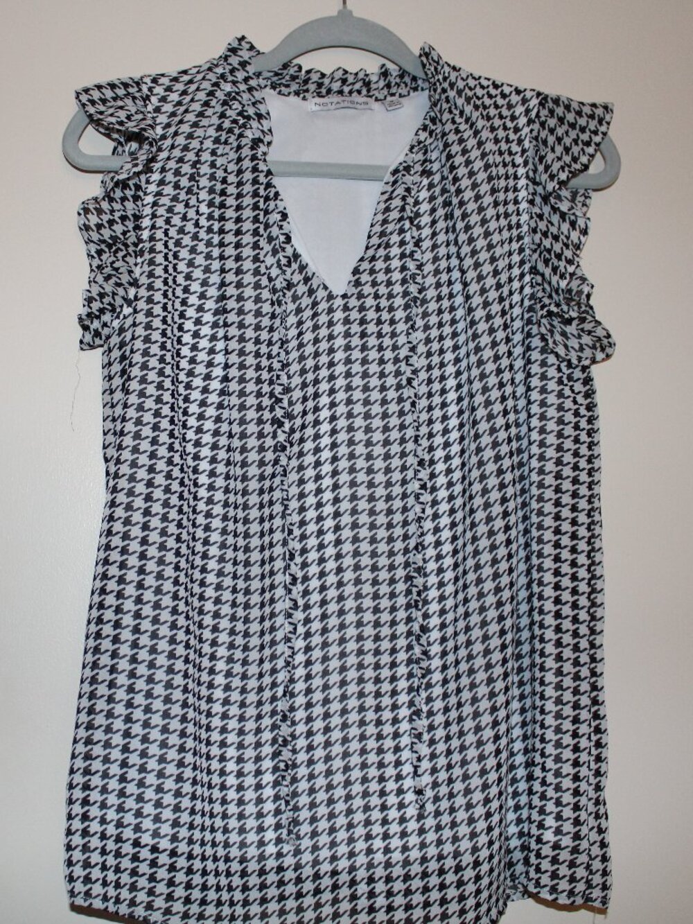 Notations Houndstooth Sleeveless Blouse